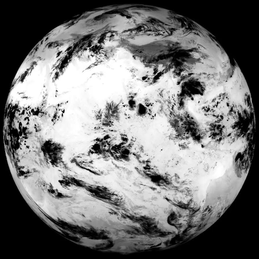 Odebrany obraz Ziemi w podczerwieni z satelity Elektro L3 LRIT