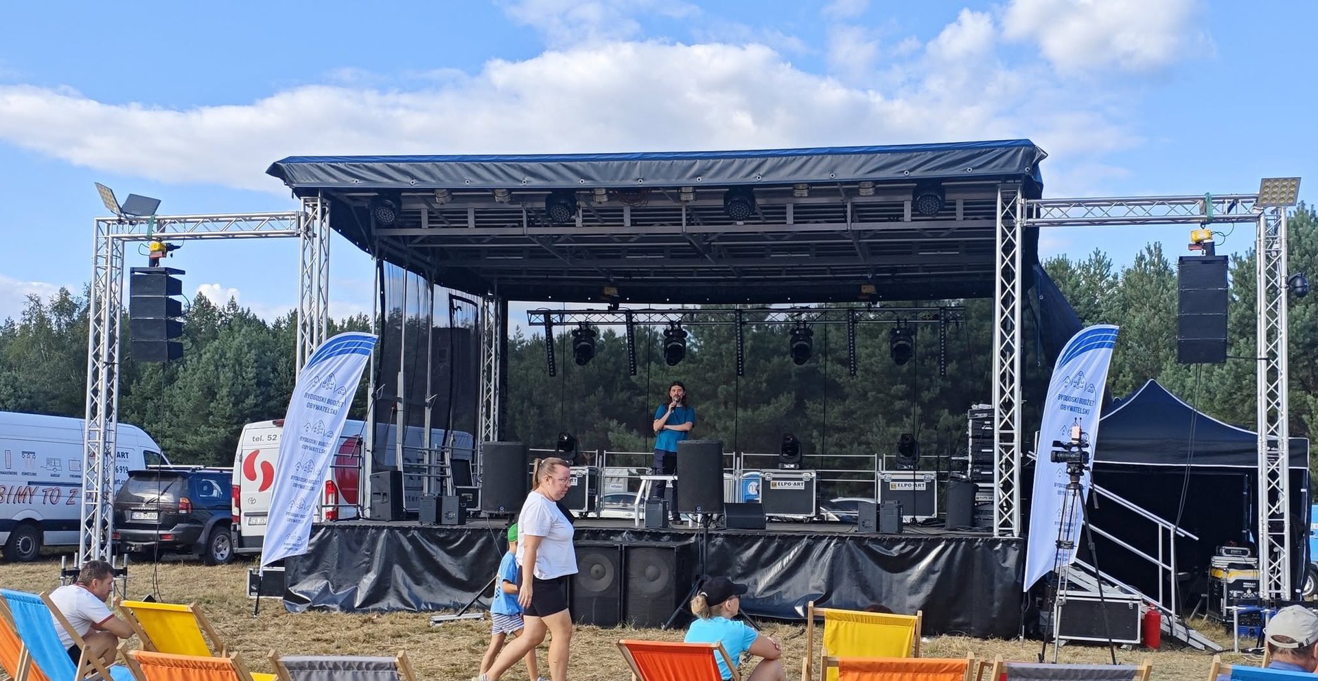 Scena główna Astropikniku podczas wystąpienia